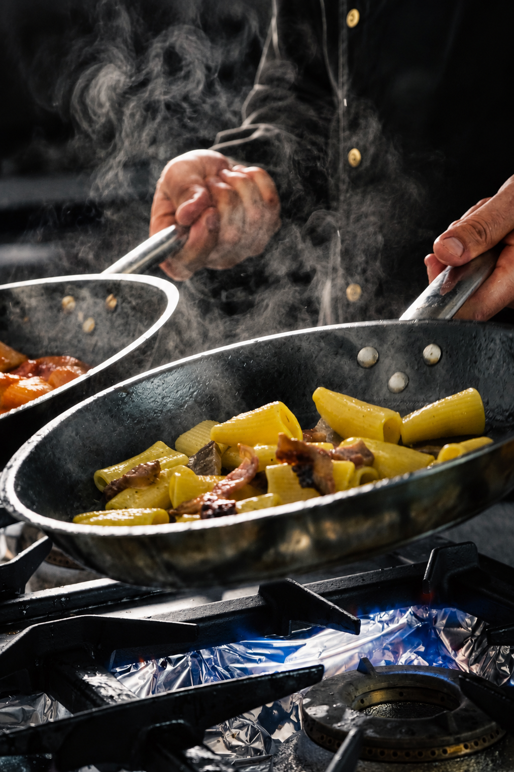 Preparación de un plato en cocina